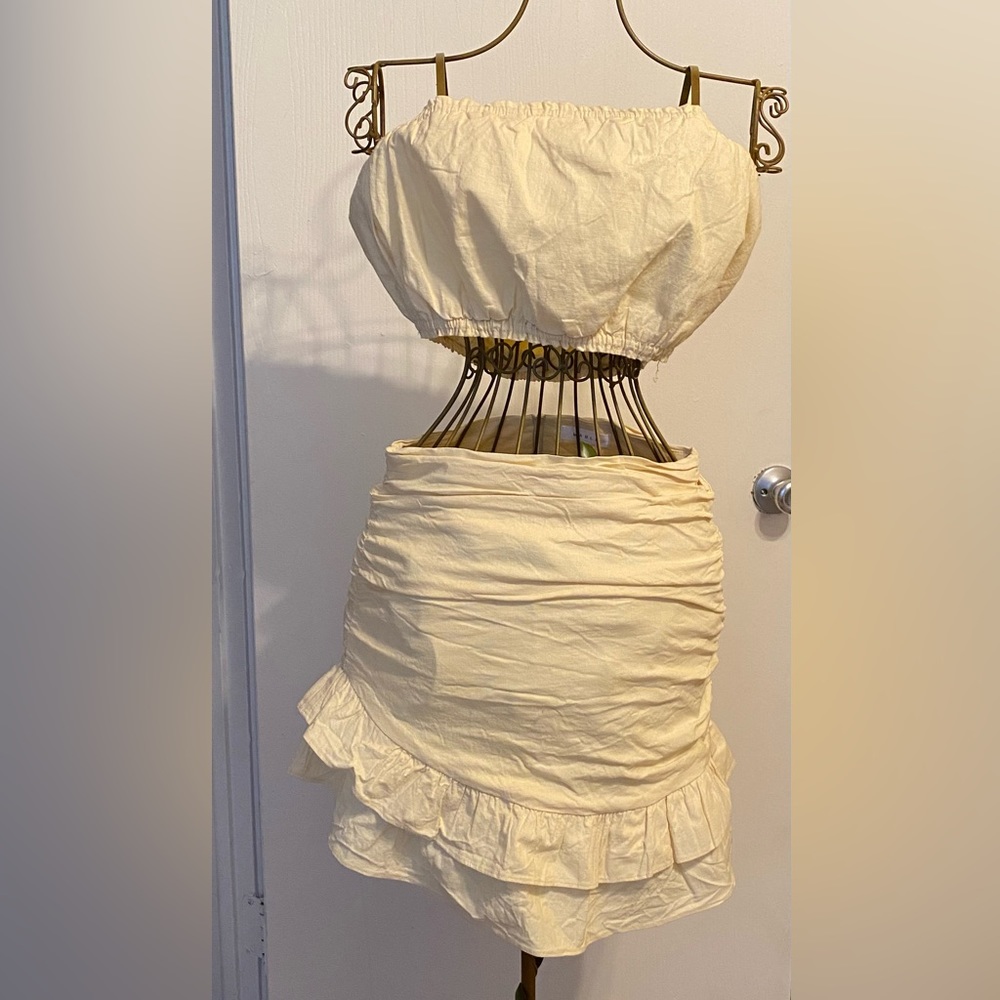 Marble: Size Large. Cream She dress ! Cotton and spandex material: